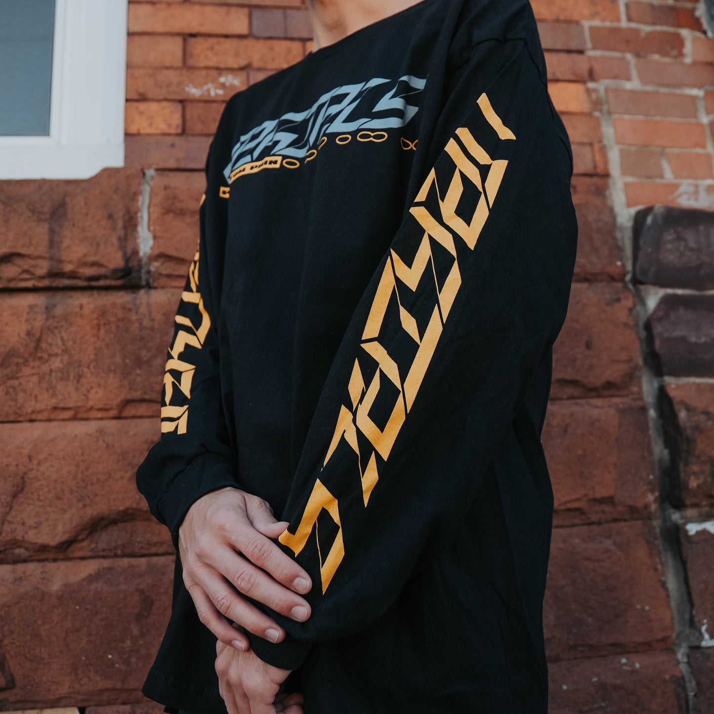 CIRCLES LONGSLEEVE